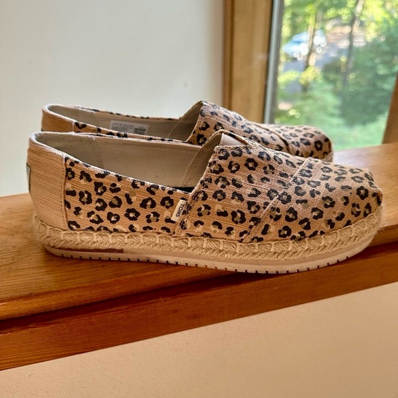 Tom’s Leopard Print Espadrilles, EXCELLENT 7 - Picture 3 of 6
